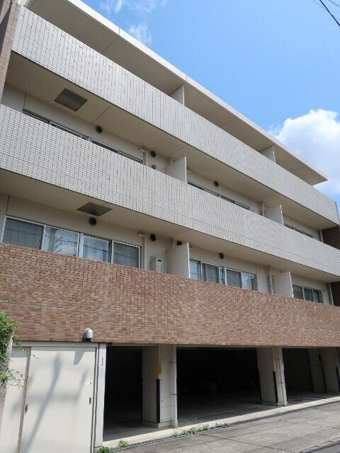 陽光台マンションの外観