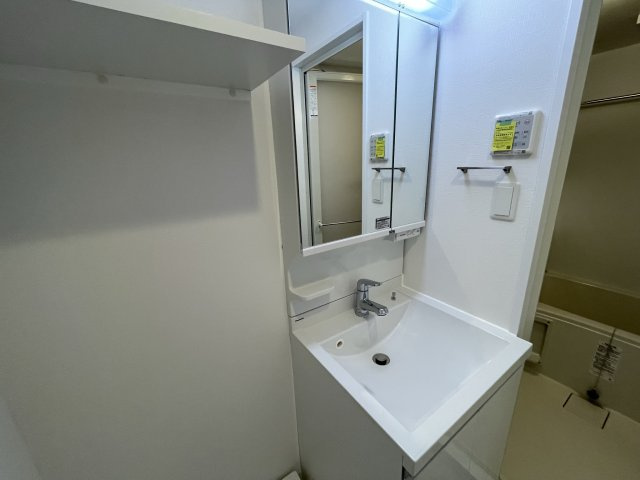 スプランディッド難波SOUTHの独立洗面台