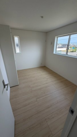 丸亀市今津町　新築戸建の洋室