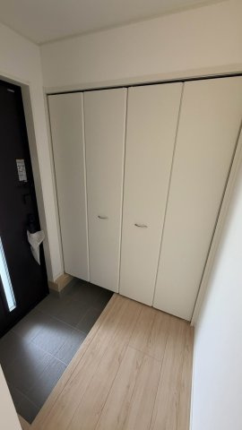 丸亀市今津町　新築戸建の玄関