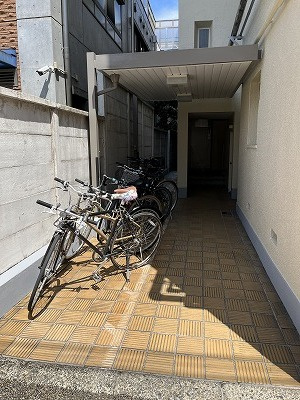 エース奥沢マンションのエントランス