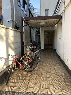 エース奥沢マンションのエントランス