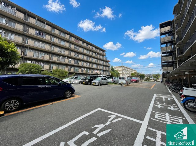 ファミリープラザ宝塚D棟のその他共用部分|共用部（駐車場）
