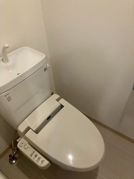 リアライズ代官町のトイレ