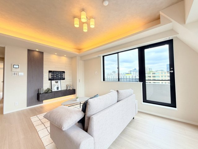 エス・バイ・エルマンション信濃町の居間・リビング|エス・バイ・エルマンション信濃町：リビングには床暖房が付いており寒い季節でも暖かくお過ごしいただけます！