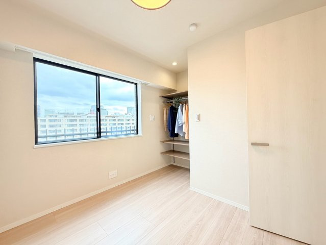 エス・バイ・エルマンション信濃町の洋室|エス・バイ・エルマンション信濃町：全居室収納・窓が付いております！