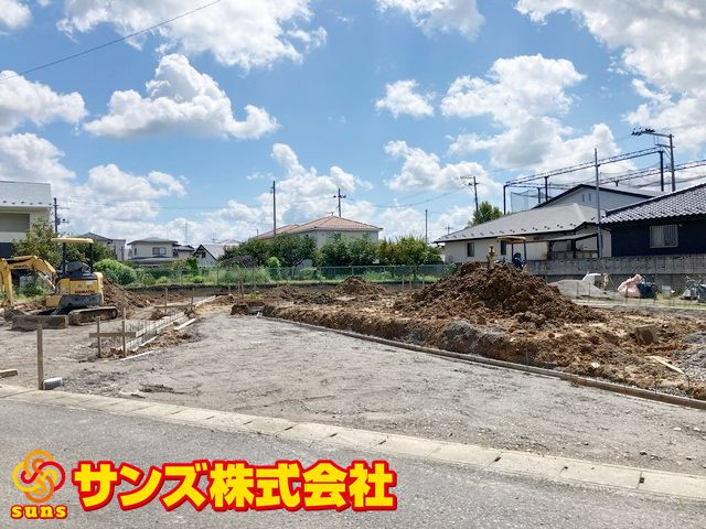 郡山市安積荒井本町　　　３号棟　　　安積第１小学校、安積中学区　の外観|北側から見た駐車場を含む外観♪
