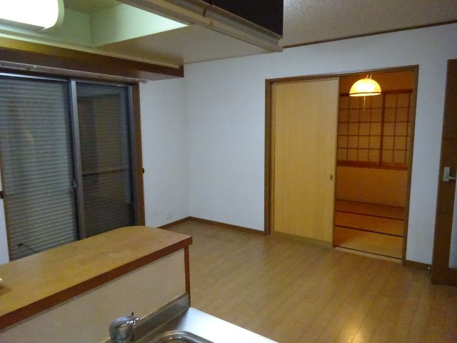 川口市峯住宅の和室|畳の上でゆっくりとくつろげる和室です