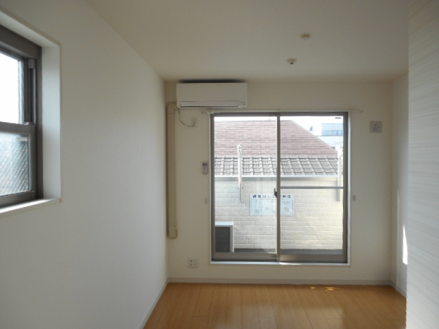 サンフィールド新小岩の洋室