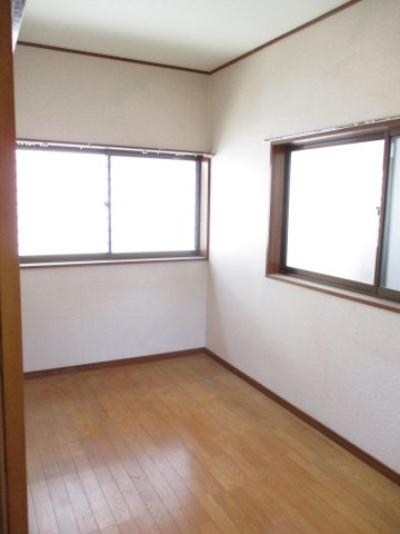 座間市ひばりが丘２丁目住宅