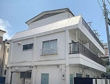 ヴィヴレ中里の外観