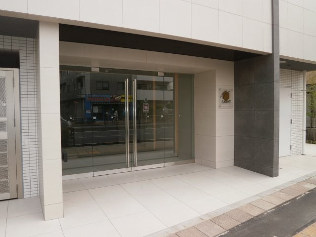 AZEST赤塚新町のエントランス