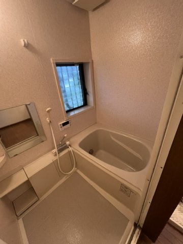 【中古】ふじみ野市丸山中古住宅の浴室