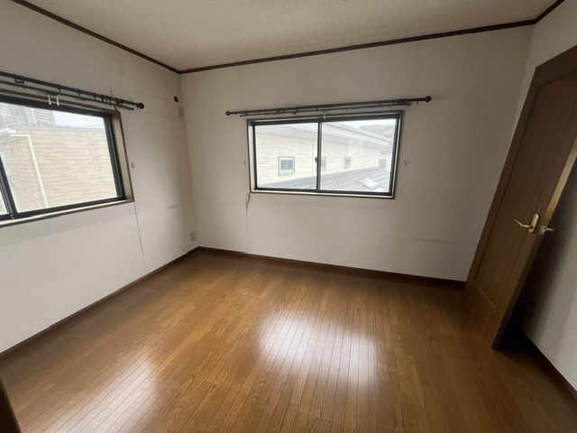 【中古】ふじみ野市丸山中古住宅の洋室