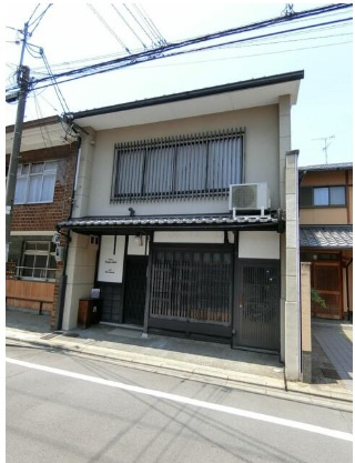 石薬師町貸店舗事務所の外観