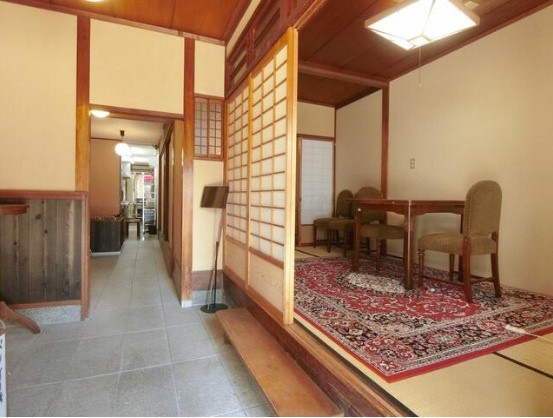 石薬師町貸店舗事務所
