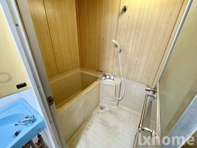 摂津第5マンションの浴室|きれいなお風呂です