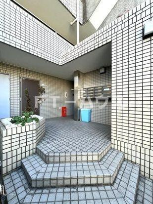 大成ルームズのロビー