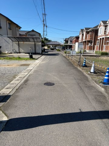 丸亀市土器町西８丁目　売り土地約100坪の前面道路含む現地写真