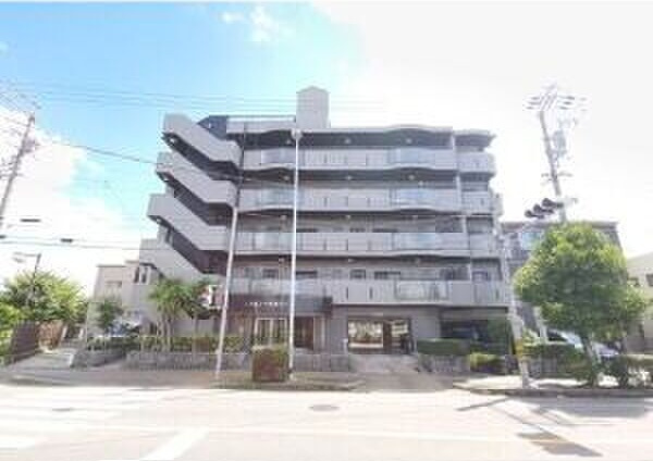 エスポワール長久手の外観