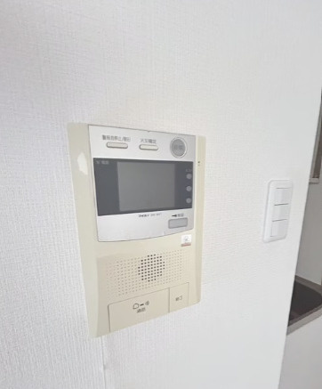 すかる通東のセキュリティ|モニター付きインターホンなので、おひとり暮らしの方も安心！