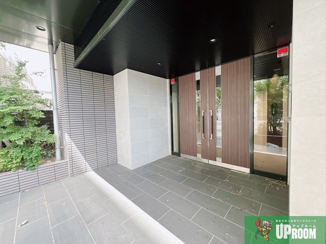 S-RESIDENCE大曽根駅前のエントランス