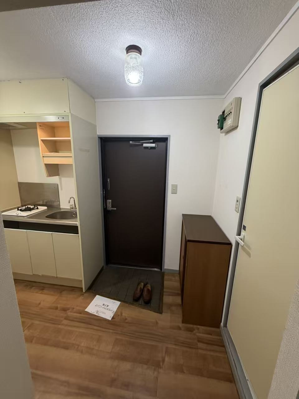 シャトール中青木の玄関