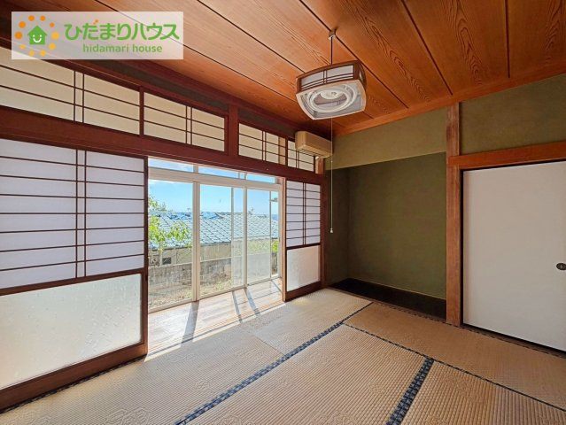 日立市石名坂町2丁目　中古戸建の和室|和の風情を演出する内障子付！