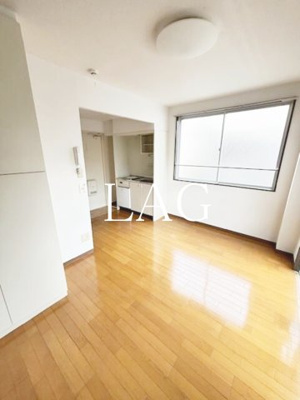 【居間・リビング】 | 平井マンション | 洋室のお部屋です。
