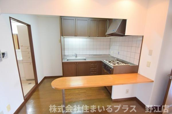 ロイヤルコート生江のキッチン
