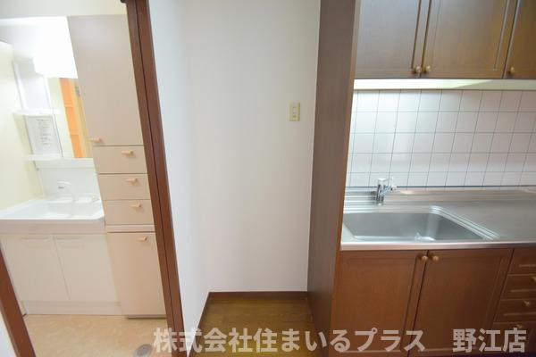 ロイヤルコート生江のキッチン