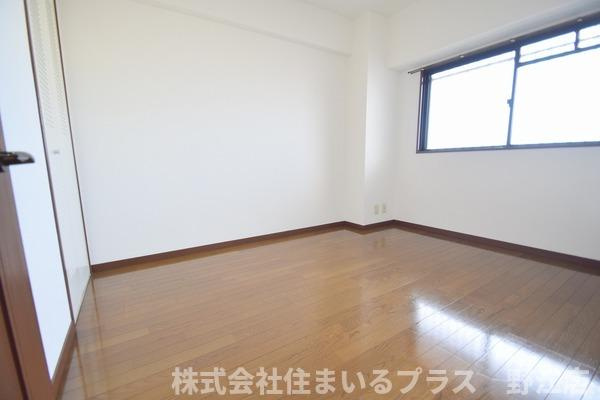 ロイヤルコート生江のその他