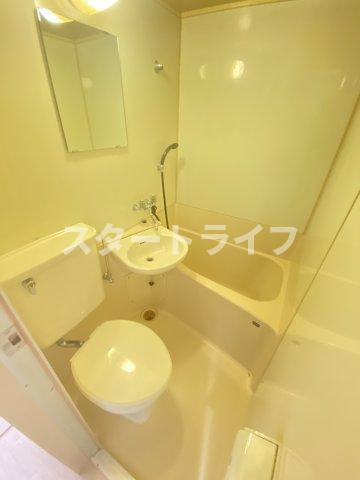 大阪市東淀川区東中島５丁目の賃貸マンションの浴室