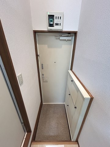 エミール東久留米の玄関