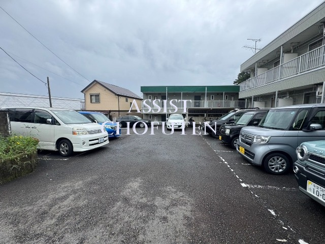 グリーンアベニューの駐車場