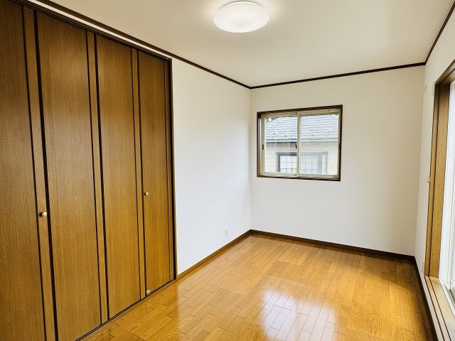 八王子市　横川町　中古戸建ての収納|～収納力の高いクローゼット完備～