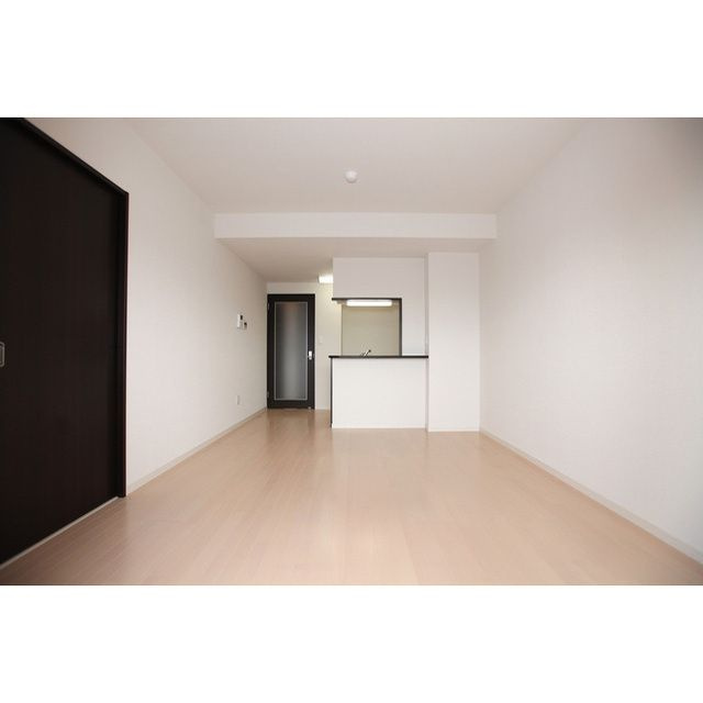QueenRich新屋敷の居間・リビング