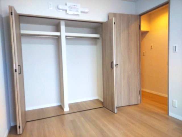 宝塚御殿山マンションの洋室|東側洋室約5帖
