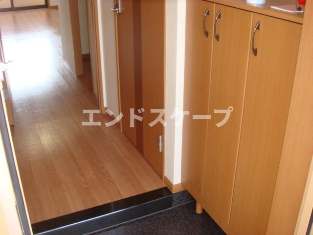 ミルキーウェイの収納|下駄箱
高崎、前橋のお部屋探しはエンドスケープまで！お客様の理想お聞かせ下さい♪