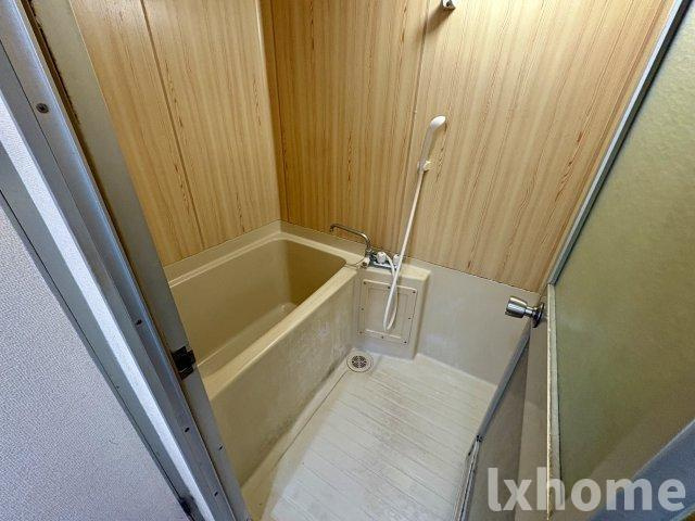 摂津第5マンションの浴室|コンパクトで使いやすいお風呂です