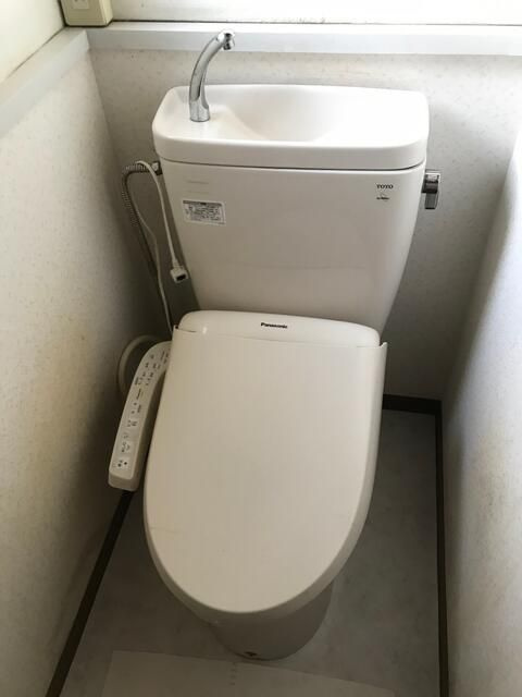 東日暮里６丁目住居のトイレ