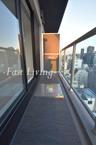 グランフォークス神田イーストタワーのバルコニー