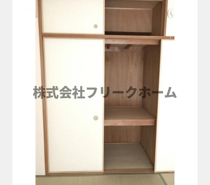 三鷹市下連雀４丁目の賃貸マンションの収納
