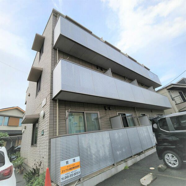 メゾン仕立屋の外観