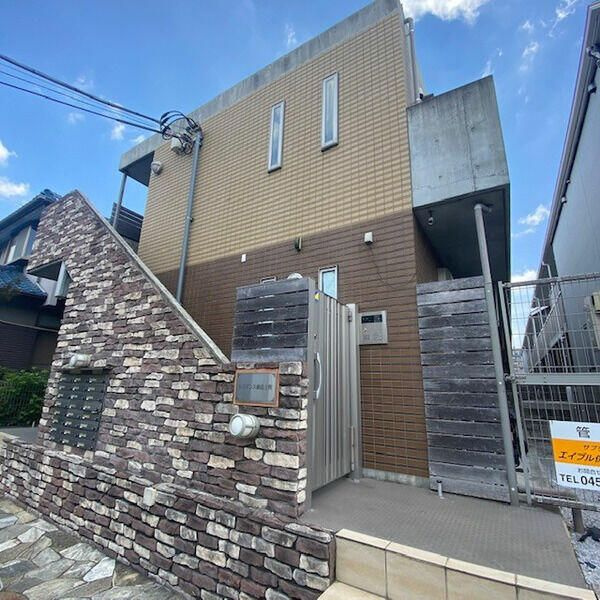 レジデンス綱島上町の外観