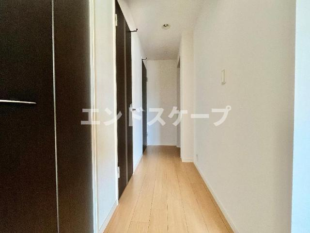 エストレインの内装|廊下
高崎、前橋のお部屋探しはエンドスケープまで！お客様の理想お聞かせ下さい♪