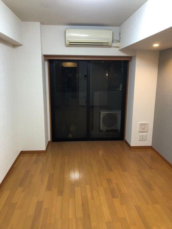 ルーブル上池台弐番館の居間・リビング