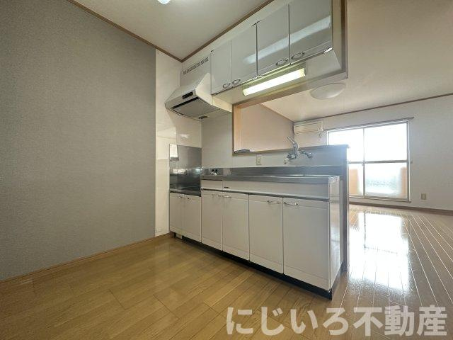 ファインプレイス２の居間・リビング