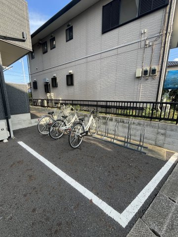 パーク・アジュール春日部のその他共用部分|駐輪場も完備！