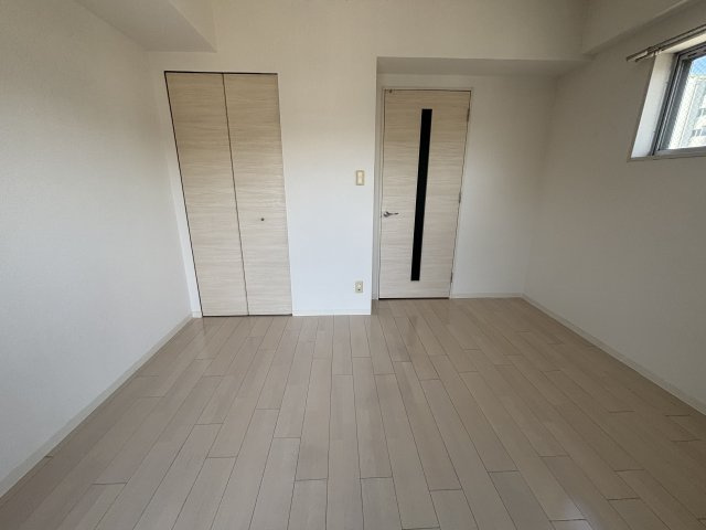 【居間・リビング】ロイスグラン神戸下沢通 